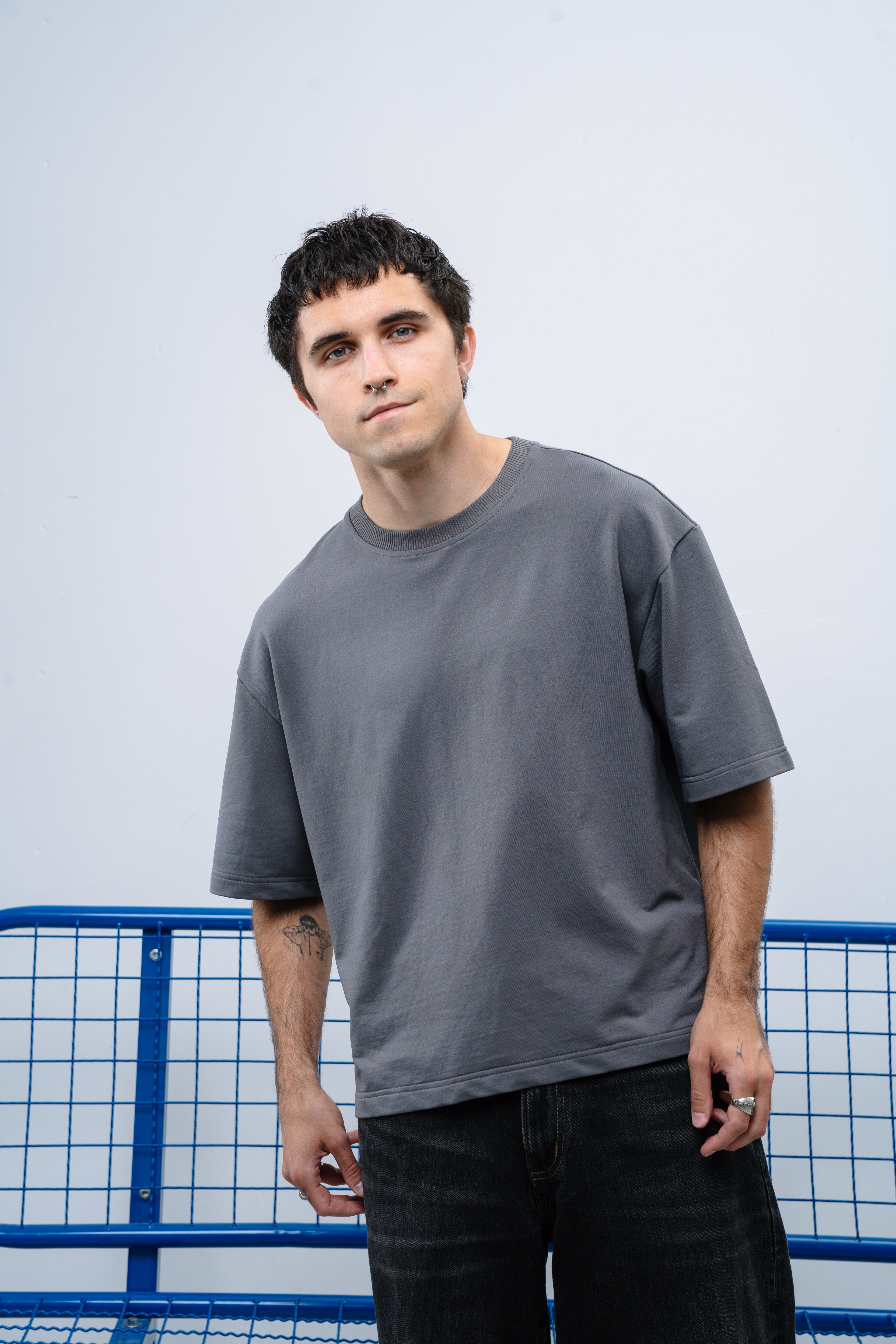 BLANK TEE GREY