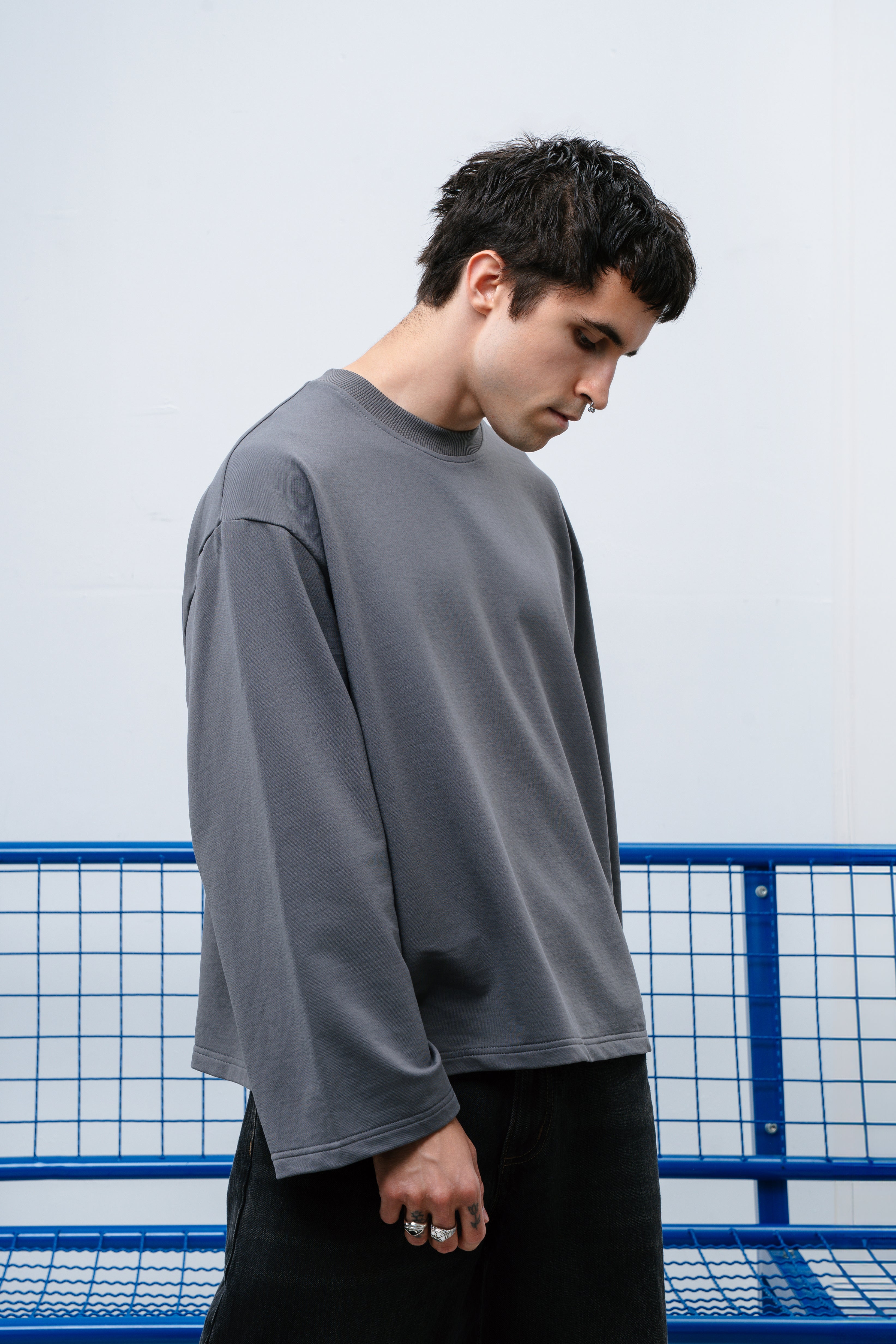 BLANK LONG SLEEVE GREY
