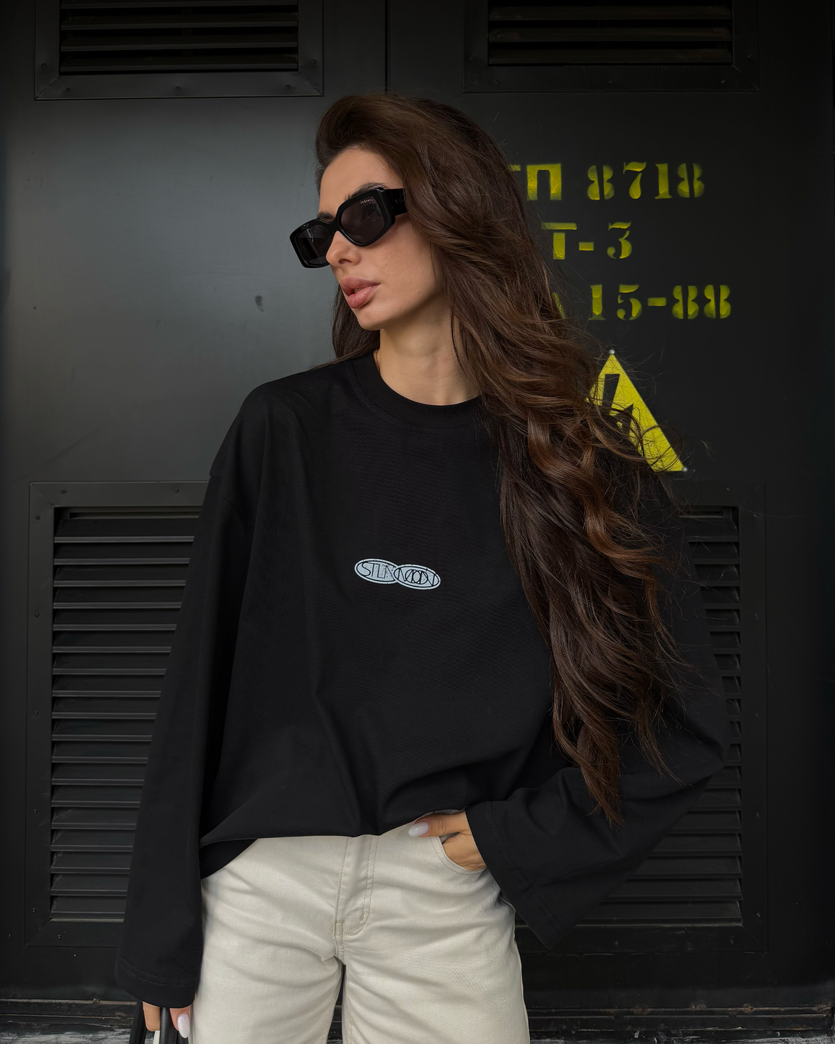 GRAFFITI LONG SLEEVE BLACK