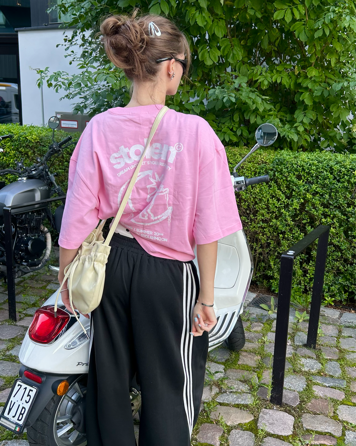 GRAFFITI TEE PINK