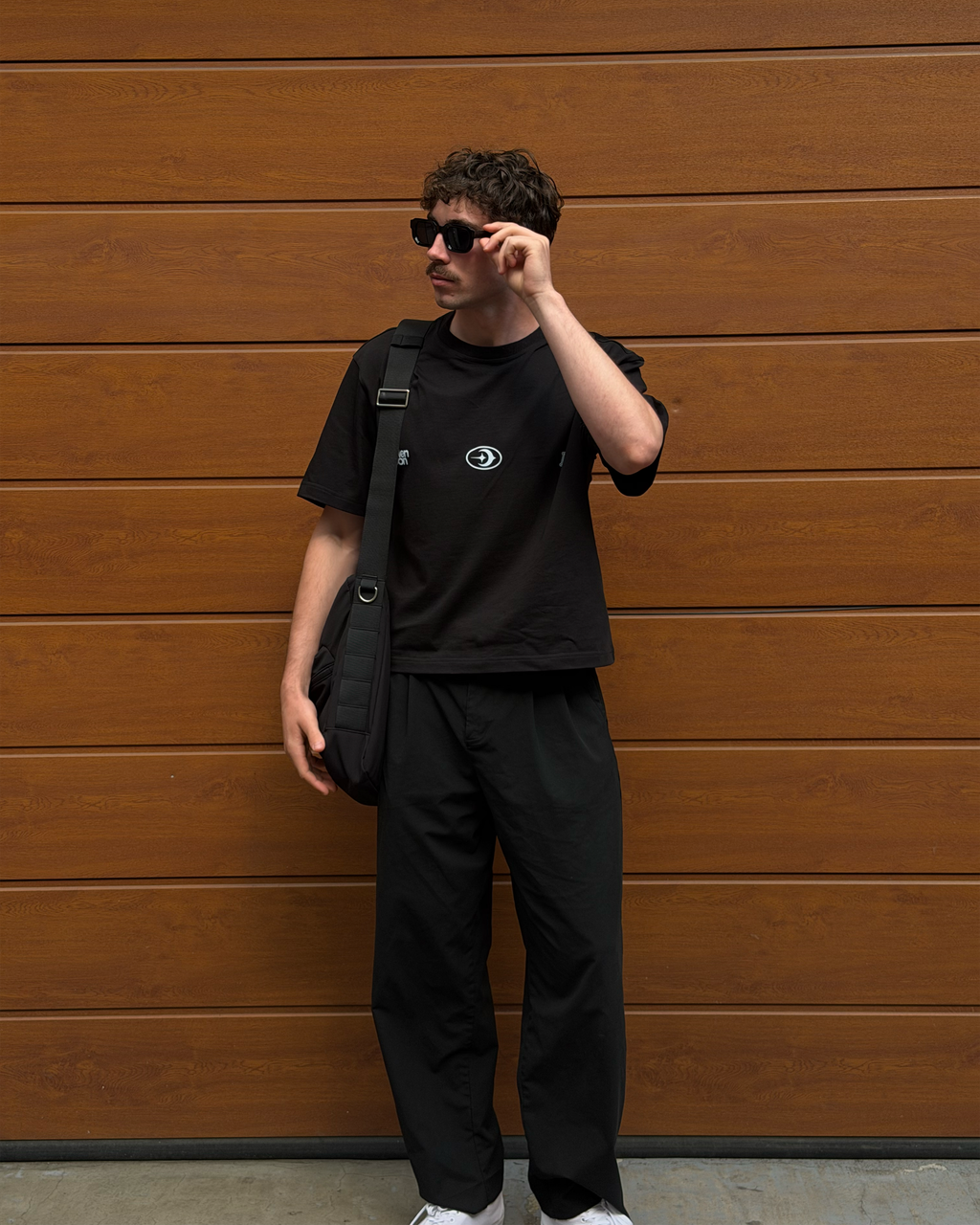 UNIFORM TEE BLACK