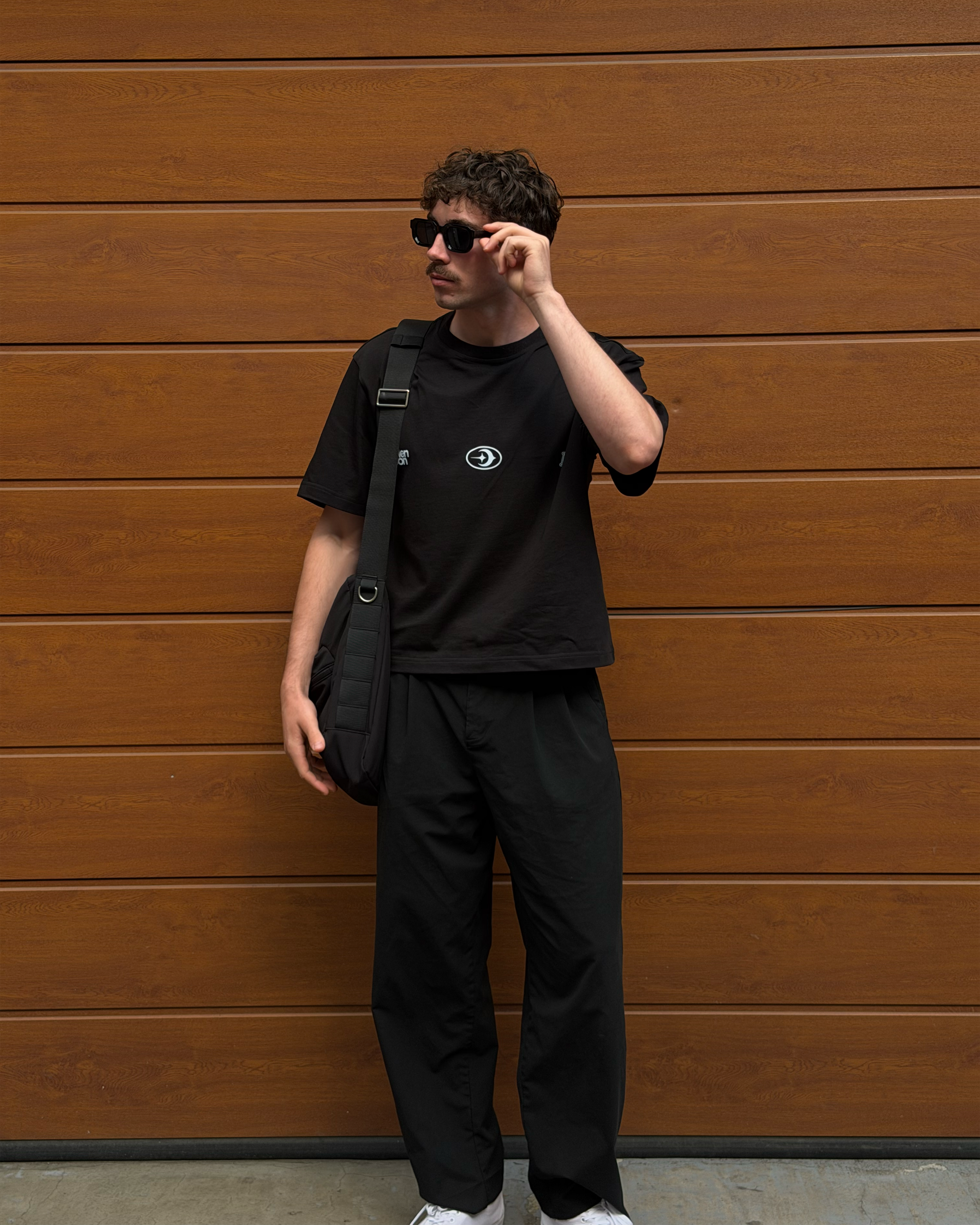 UNIFORM TEE BLACK